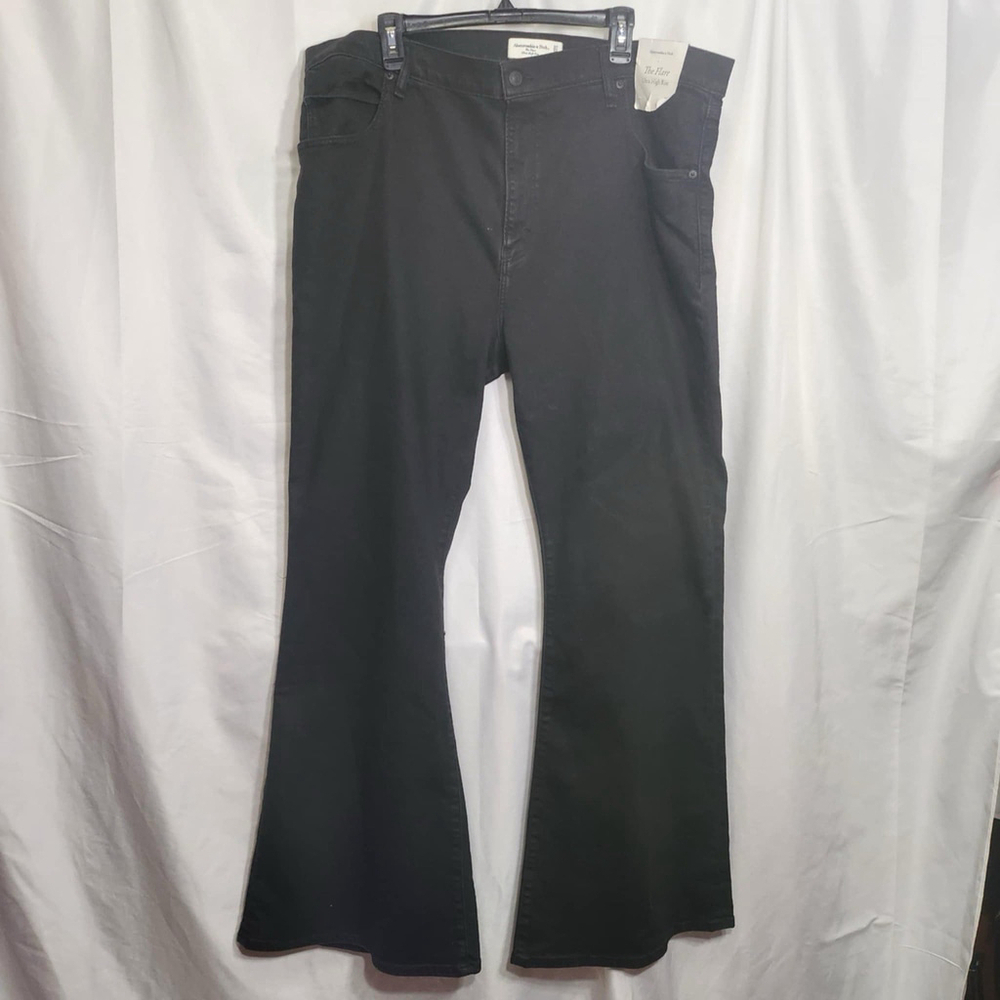 Abercrombie and Fitch The Flare Ultra High Rise Jeans Women’s 37/24R Black